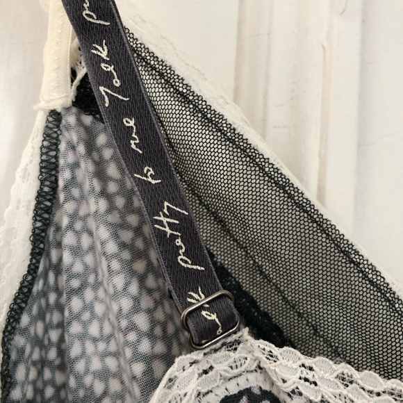 Negligee size small by Kensie. - Picture 4 of 5